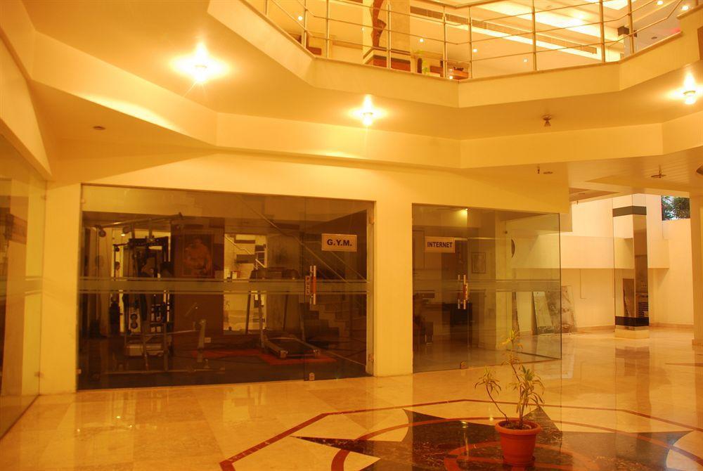 Hotel Shipra International Nowe Delhi Zewnętrze zdjęcie
