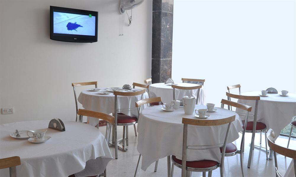 Hotel Shipra International Nowe Delhi Zewnętrze zdjęcie