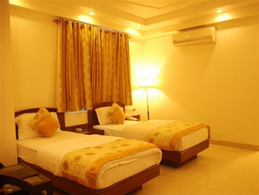 Hotel Shipra International Nowe Delhi Zewnętrze zdjęcie