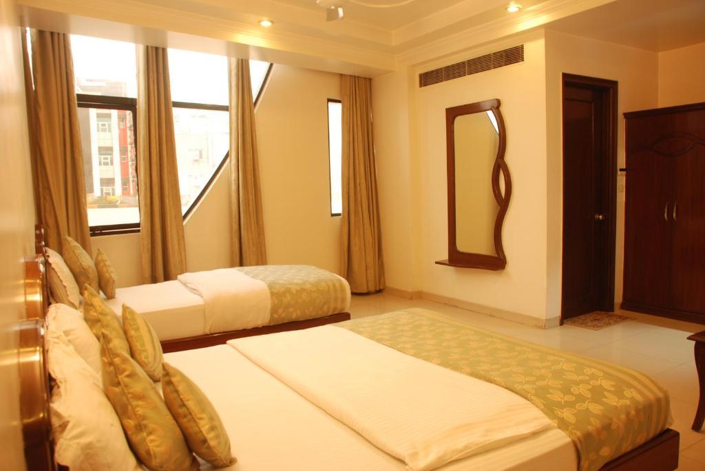 Hotel Shipra International Nowe Delhi Zewnętrze zdjęcie