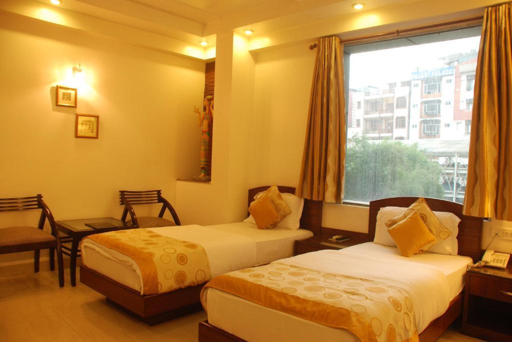 Hotel Shipra International Nowe Delhi Zewnętrze zdjęcie